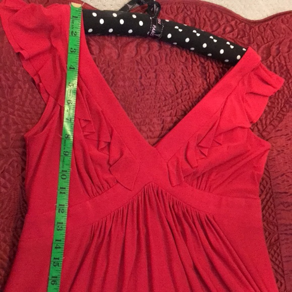 Sleeveless red dress - Picture 9 of 11